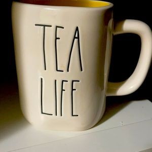 Tea life cup. Rae Dunn.